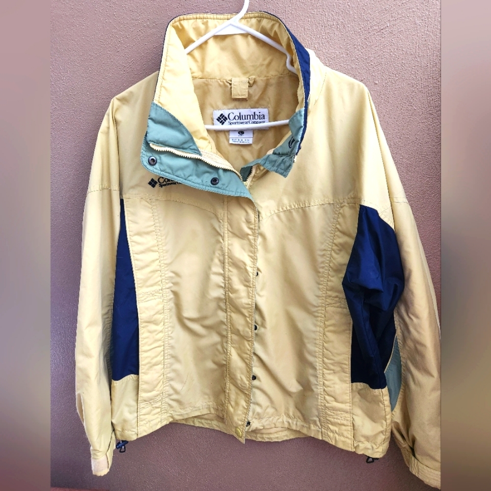 COLUMBIA BUGABOO YELLOW WATERPROOF JACKET- WOMENS SIZE LARGE